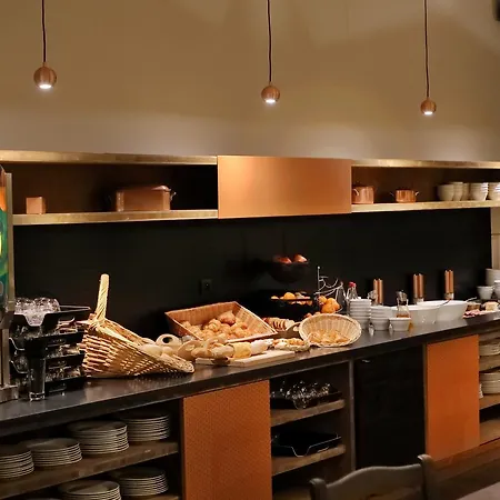 De La Jamagne & Spa فندق 3*