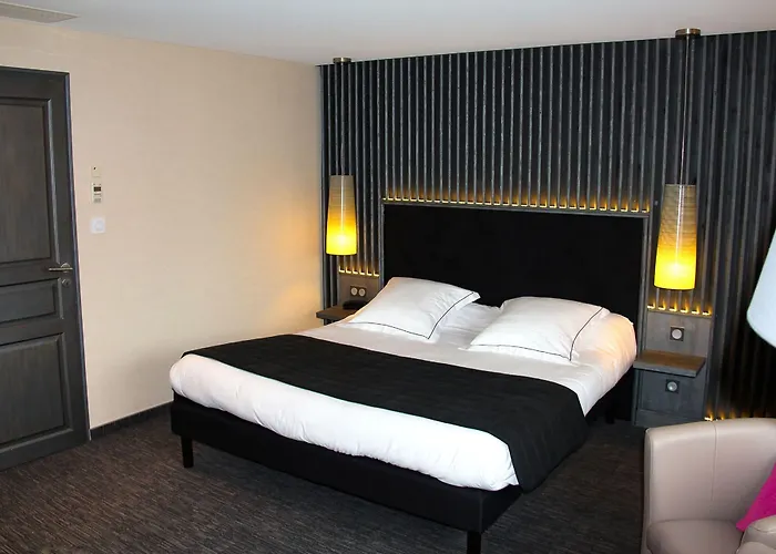 De La Jamagne & Hotell 3*