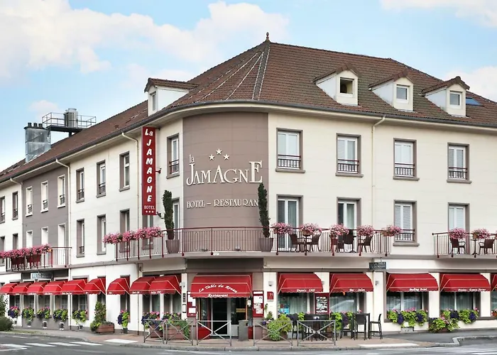 De La Jamagne & 3*
